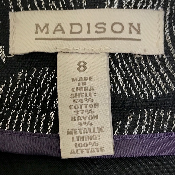 Women’s Mini Skirt - Picture 3 of 8